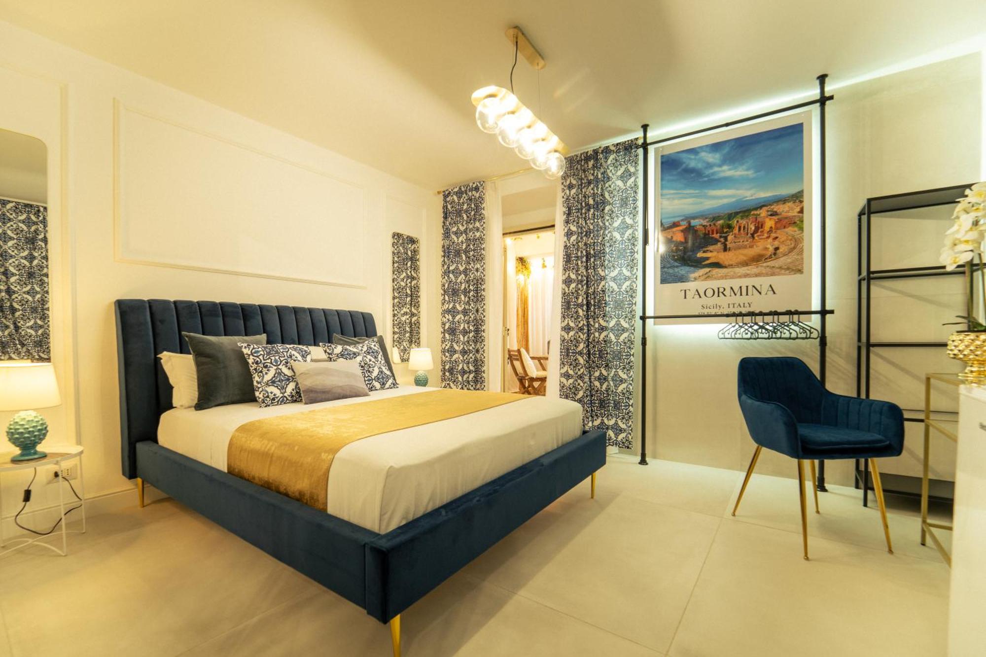Johnny'S Suites Taormina Beach Bay エクステリア 写真