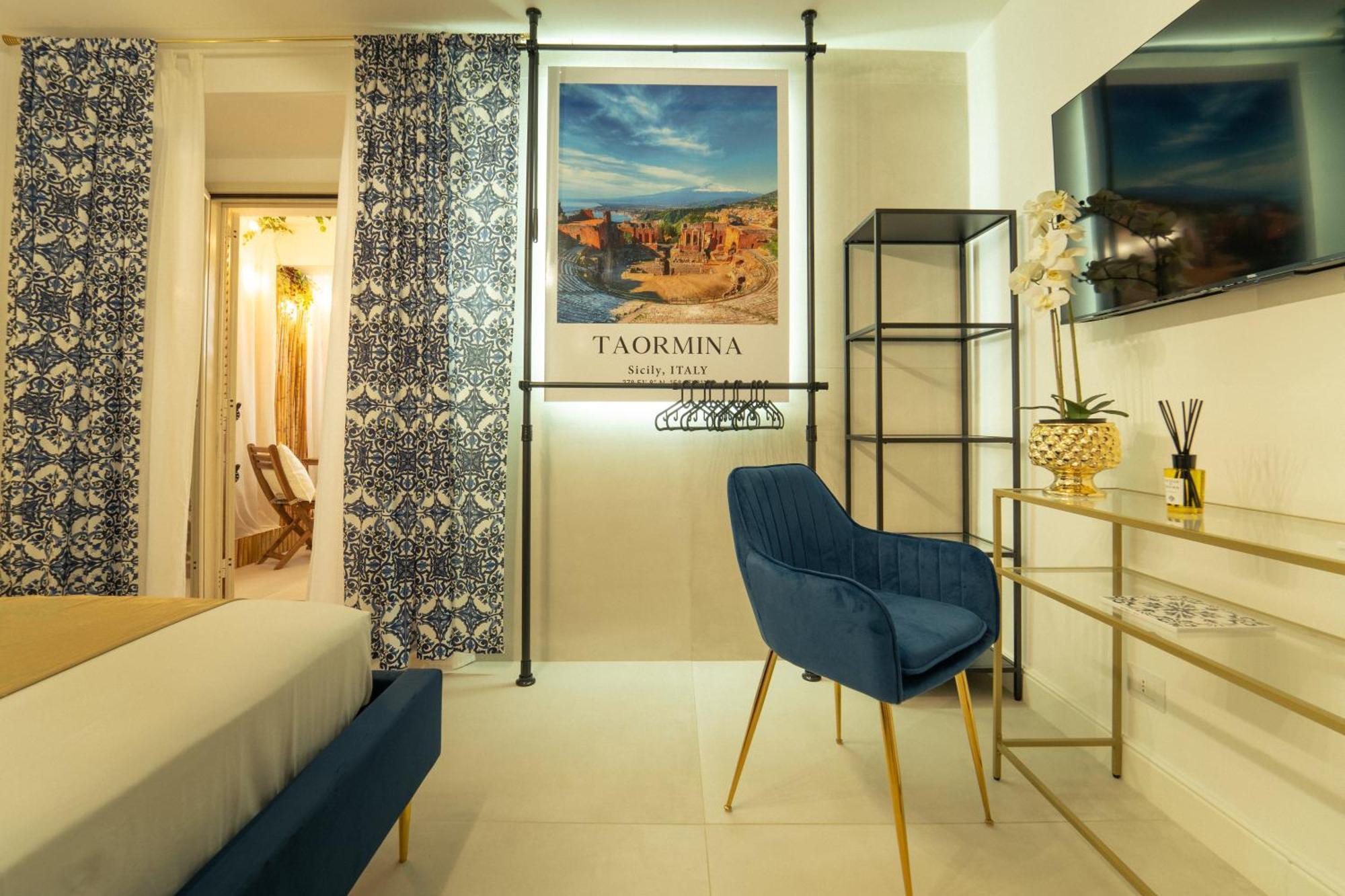 Johnny'S Suites Taormina Beach Bay エクステリア 写真
