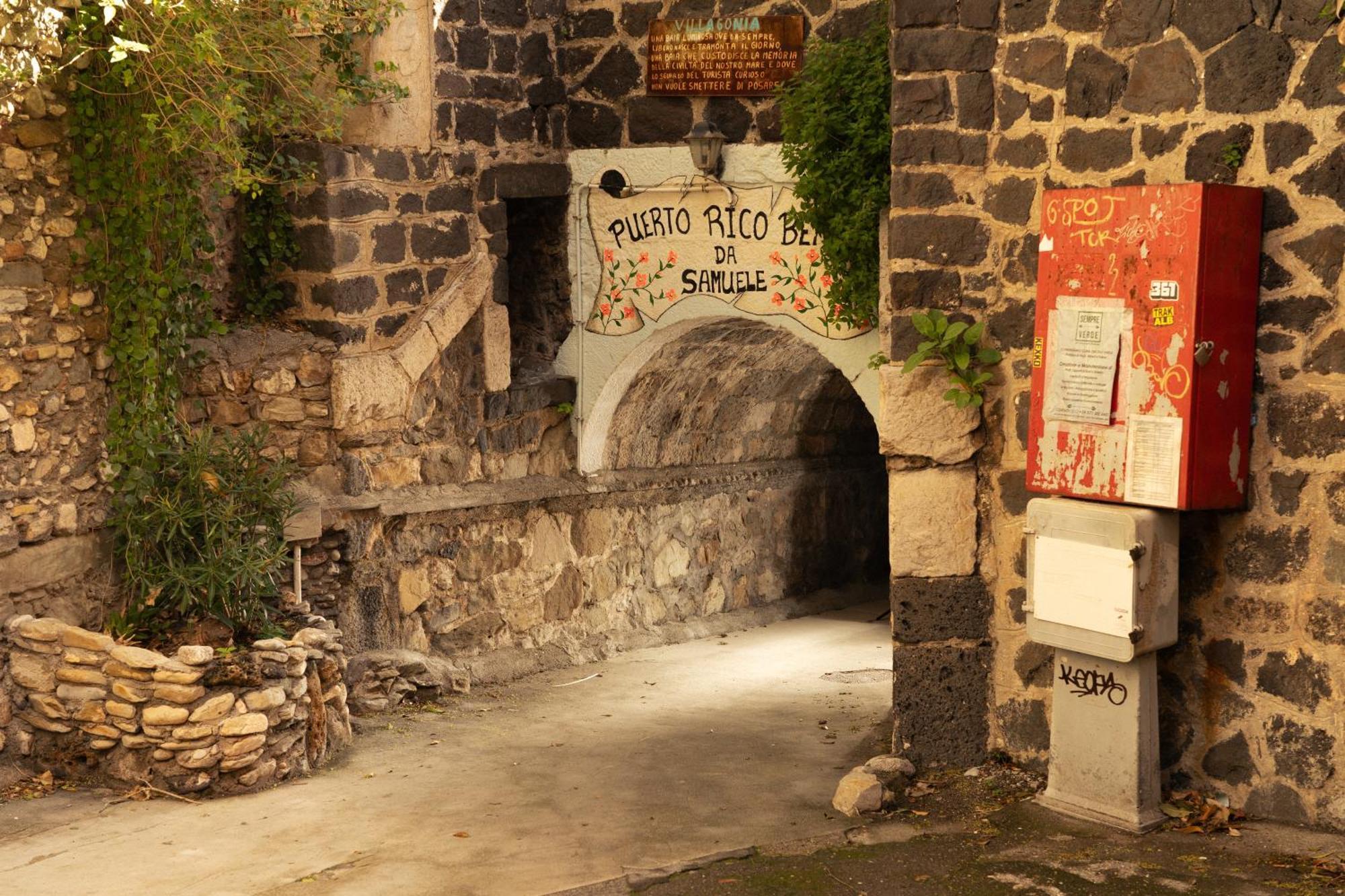Johnny'S Suites Taormina Beach Bay エクステリア 写真